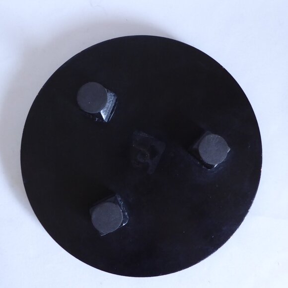 VINTAGE 7” HANDCRAFTED HAMMERED SILVER METAL TIN & WOOD TRIVET SET OF 2 (USED) - Picture 7 of 9